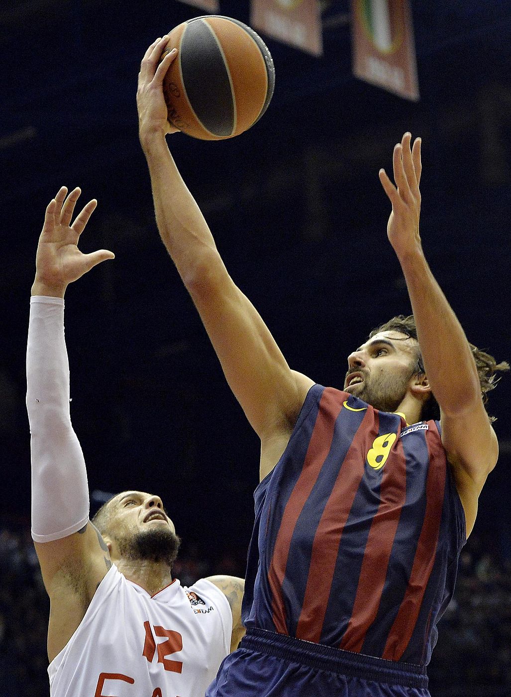 El jugador del FC Barcelona Víctor Sada.