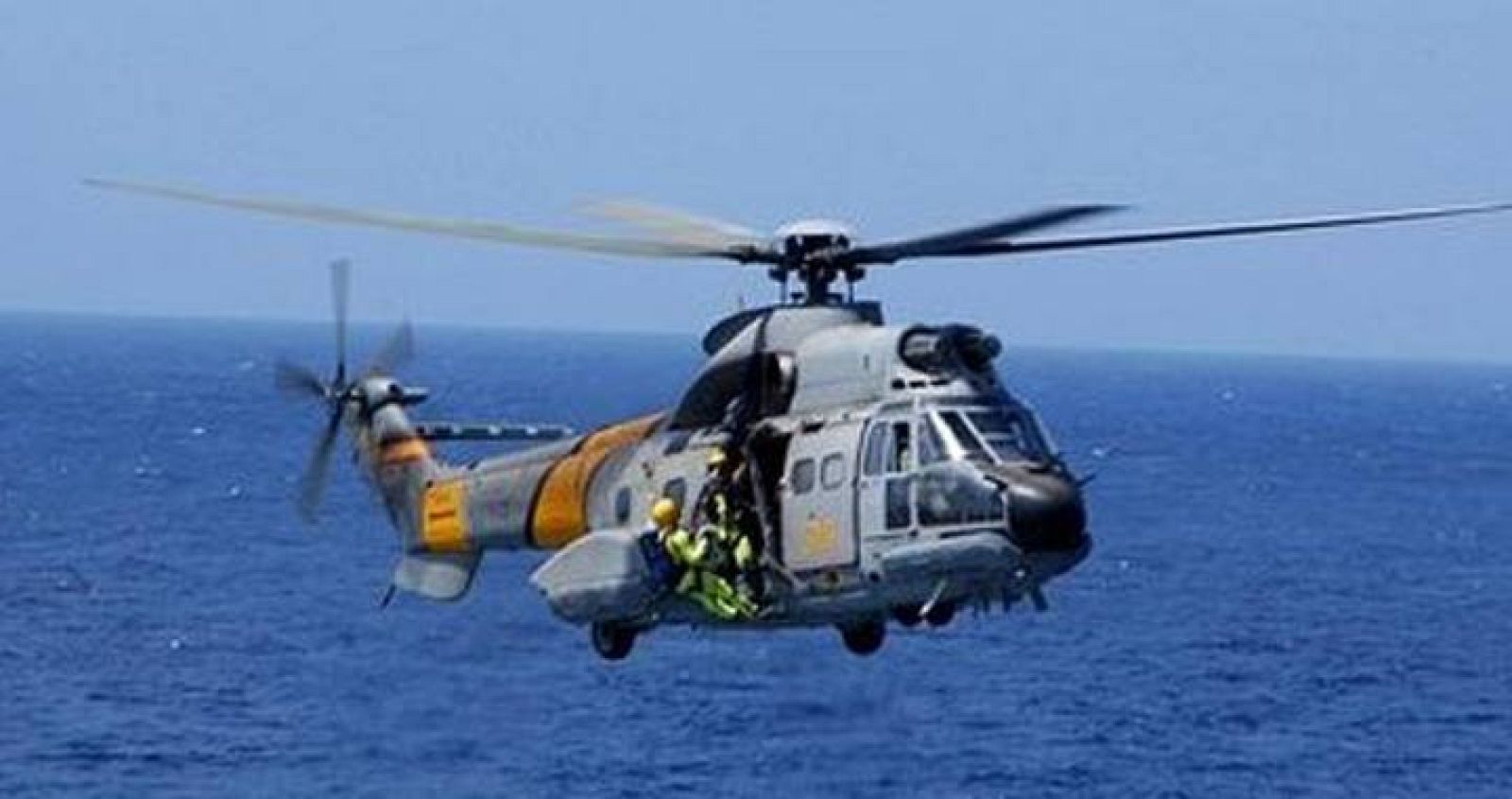 Fotografía de archivo de un helicóptero Super-Puma igual al accidentado en Canarias. 