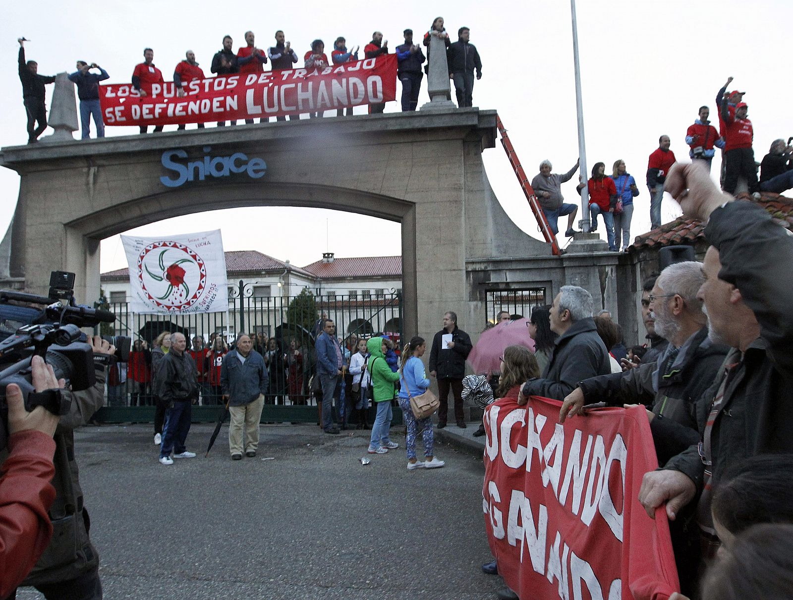 Imagen de la manifestación celebrada este lunes en apoyo a los trabajadores de Sniace