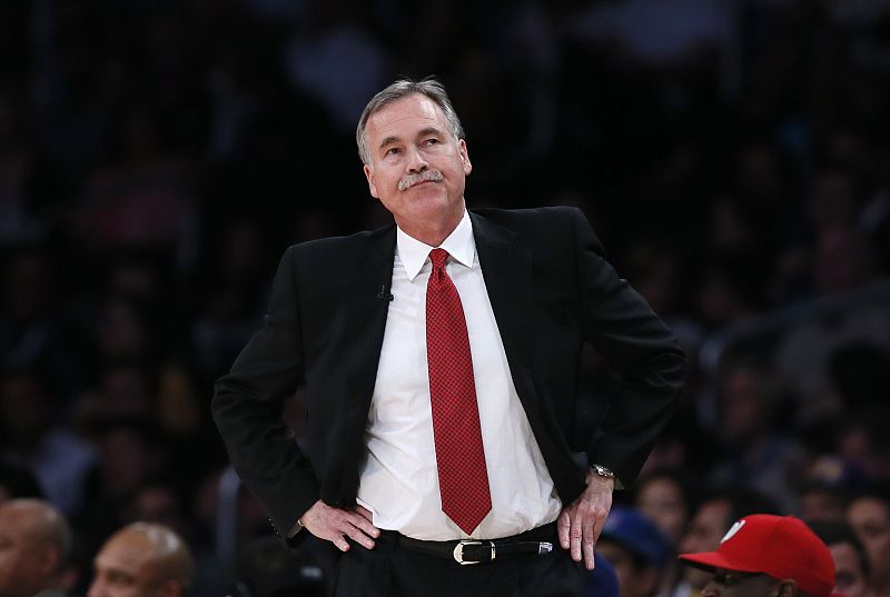 Imagen de archivo del exentrenador de los Angeles Lakers, Mike D'Antoni.