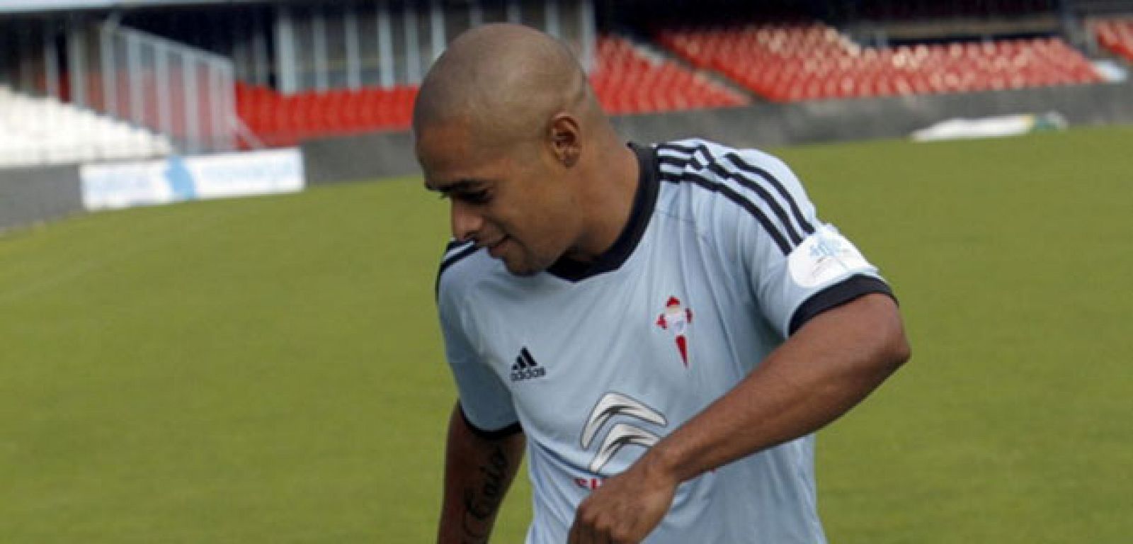 Foto de archivo del jugador en su presentación con el Celta.