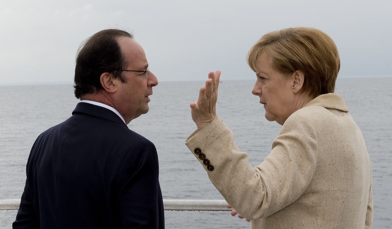 Merkel y Hollande, en un barco cerca de la isla alemana de Ruegen