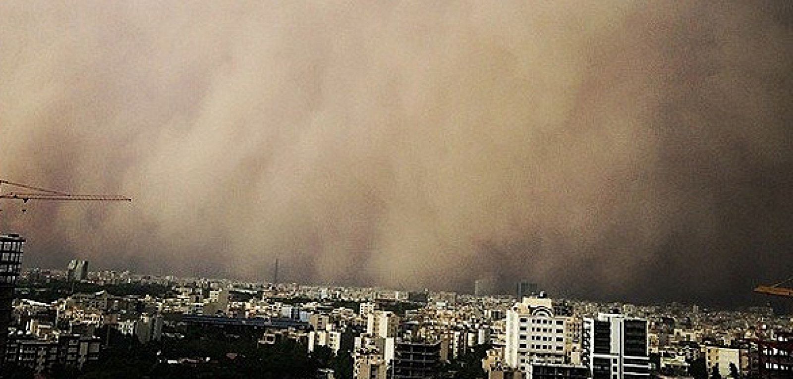 Tormenta de arena en Teherán.