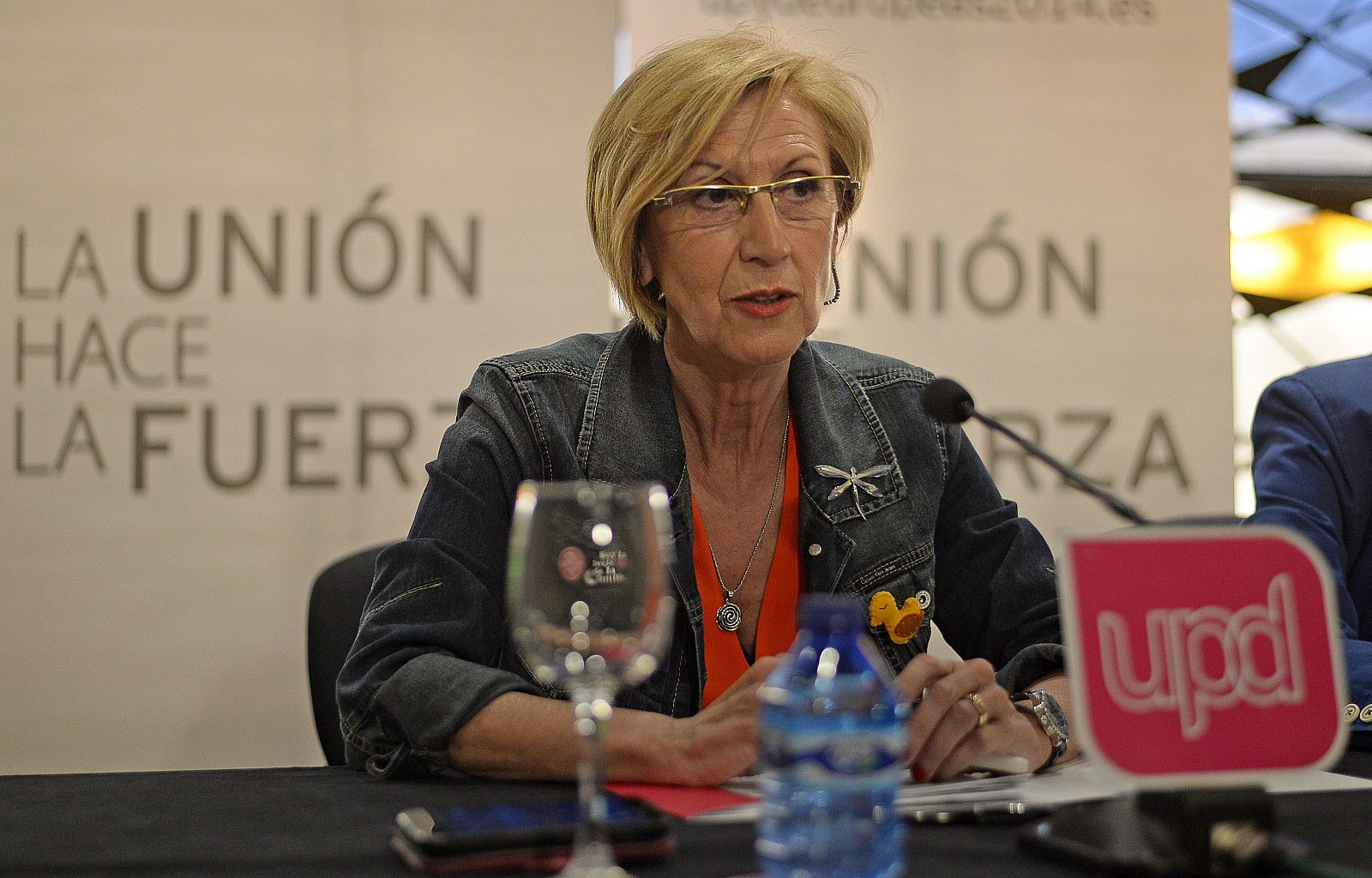 La portavoz de UPyD, Rosa Díez, durante la conferencia en la que ha anunciado la integración de su formación en ALDE en el Parlamento Europeo.