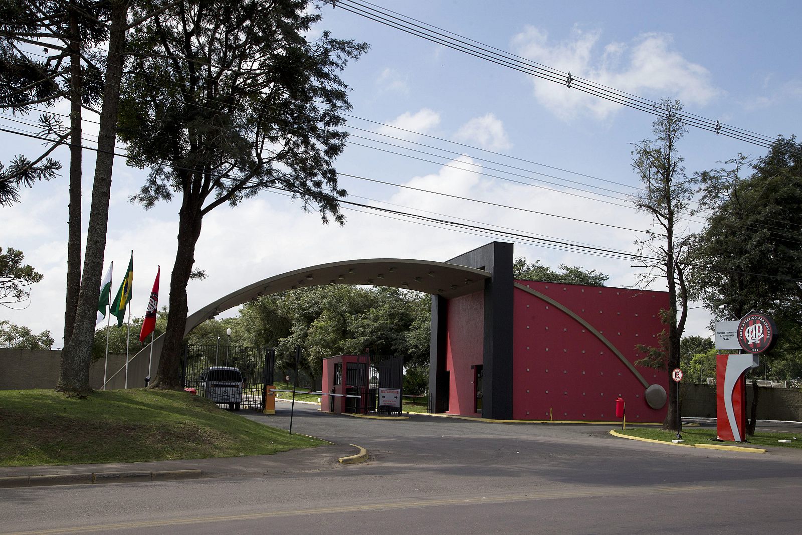 BARRIO DEL "CUARTEL" DE ESPAÑA EN CURITIBA TIENE POCA INFRAESTRUCTURA