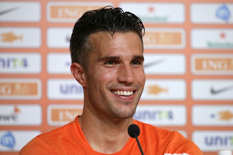 El delantero holandés Robin van Persie, en rueda de prensa