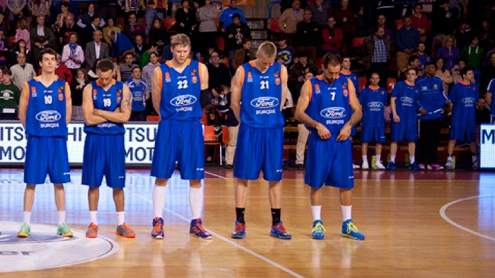 El equipo de baloncesto del Ford Burgos