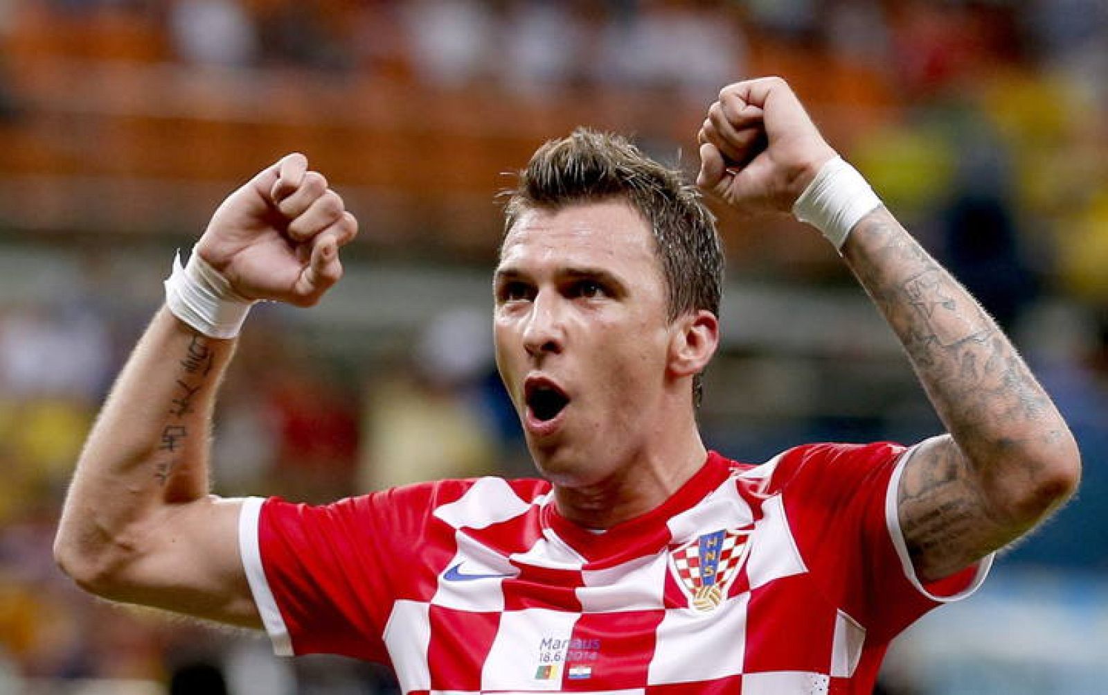 El croata Mario Mandzukic of Croatia celebra el 0 - 4 ante Camerún en el Mundial de Brasil 2014.