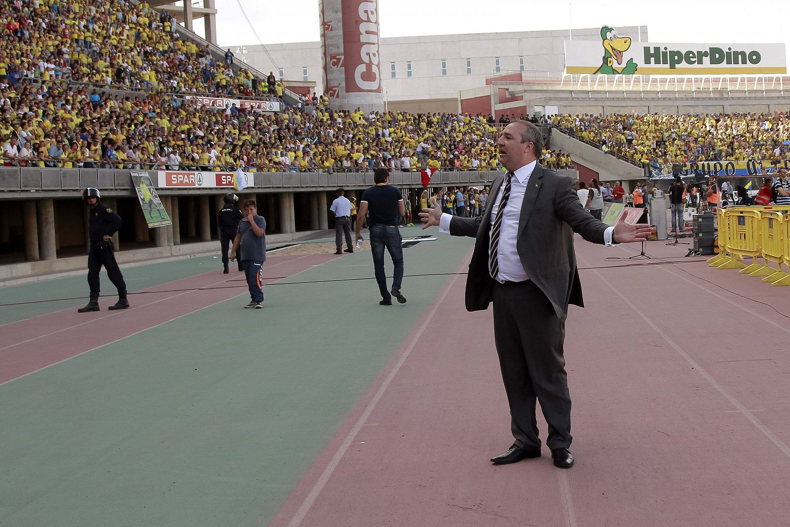 El presidente de la UD Las Palmas, Miguel Ángel Ramírez, al término del partido de la Liga Adelante ante el Córdoba