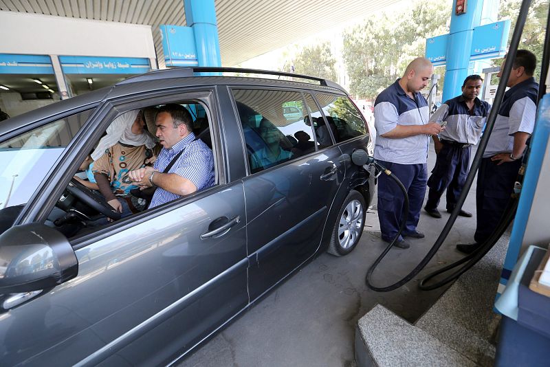 Una gasolinera en El Cairo, donde el Gobierno ha incrementado el precio del combustible hasta un 78%