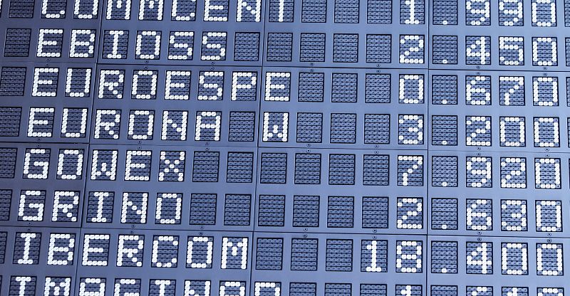 Panel informativo con algunas de las cotizantes en el MAB