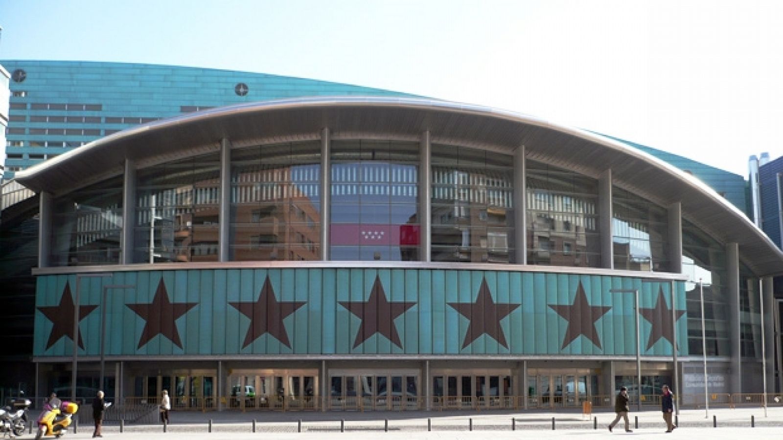 Exteriores del Palacio de los deportes de la Comunidad de Madrid.