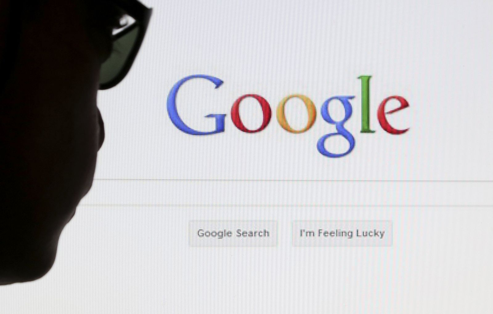 Un internauta usa el buscador de Google