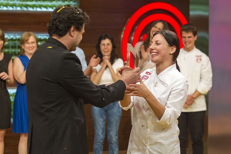 Pepe le da a Vicky el título de MasterChef España