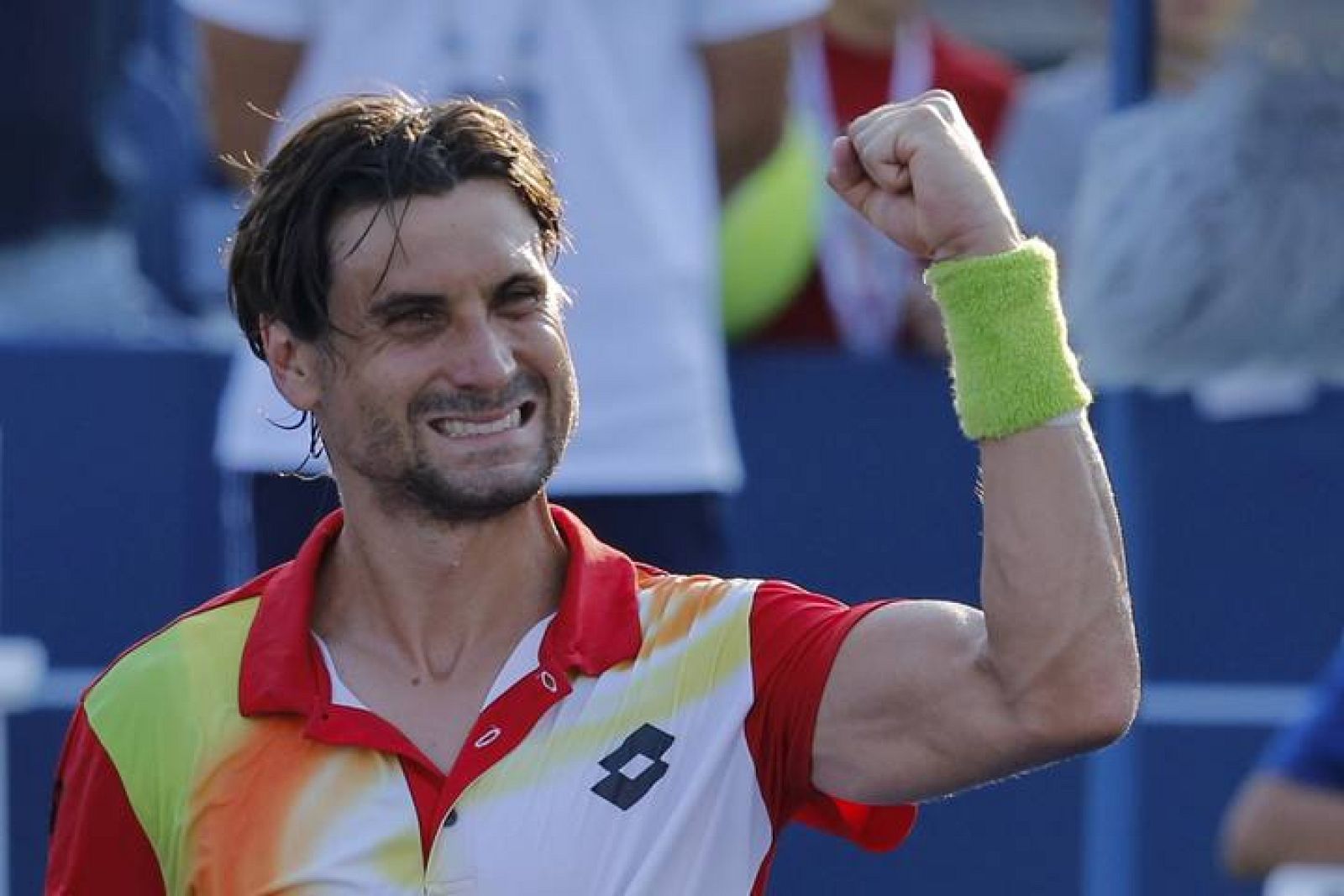 David Ferrer celebra su victoria ante Damir DZumhur.