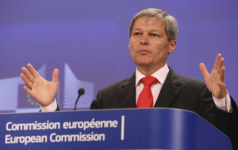 El comisario europeo de Agricultura, Dacian Ciolos