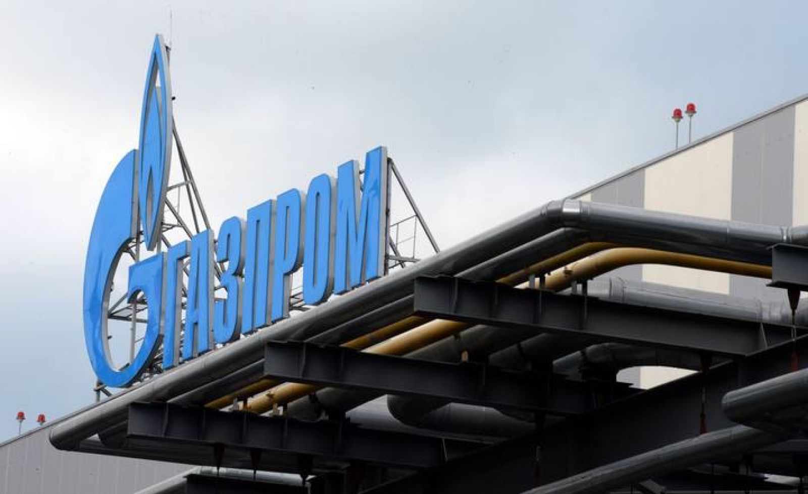 Imagen de archivo de un letrero de Gazprom en Sochi, Rusia