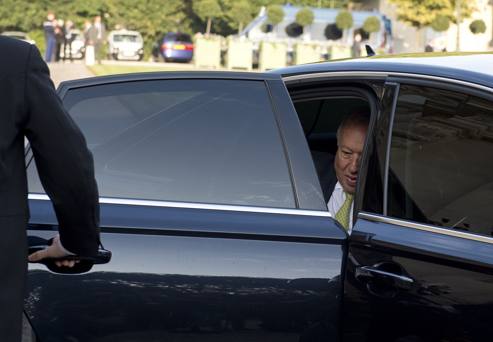 El ministro de Exteriores, José Manuel García-Margallo llega a la conferencia internacional sobre Irak en París.