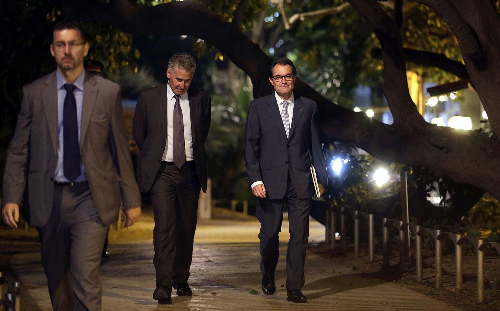 CUMBRE PROCONSULTA ACABA SIN AVANCES