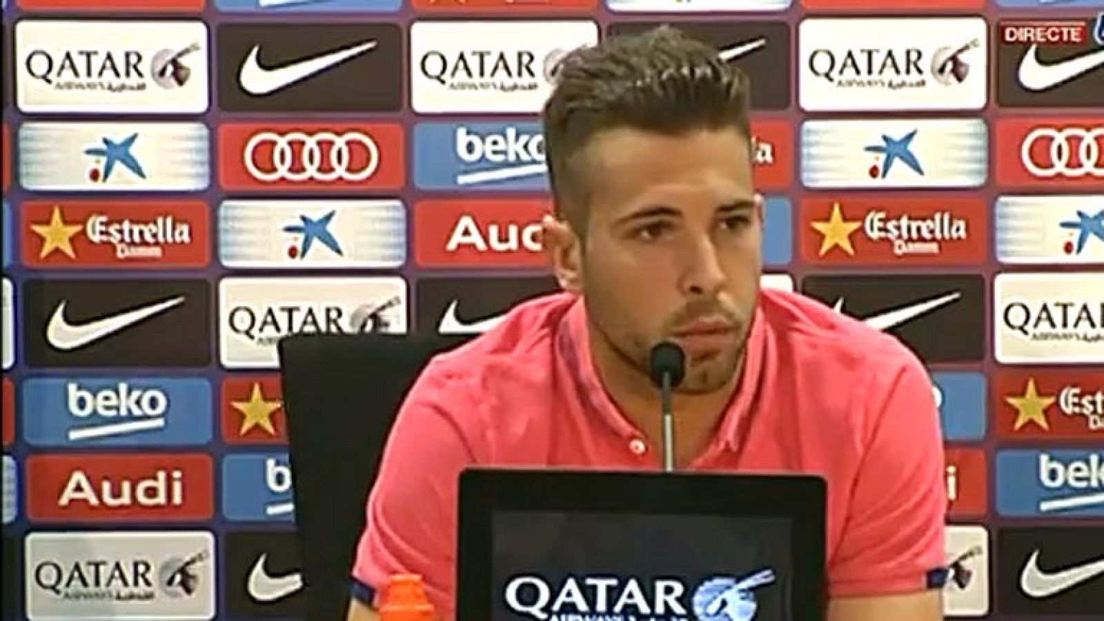 Jordi Alba en rueda de prensa.