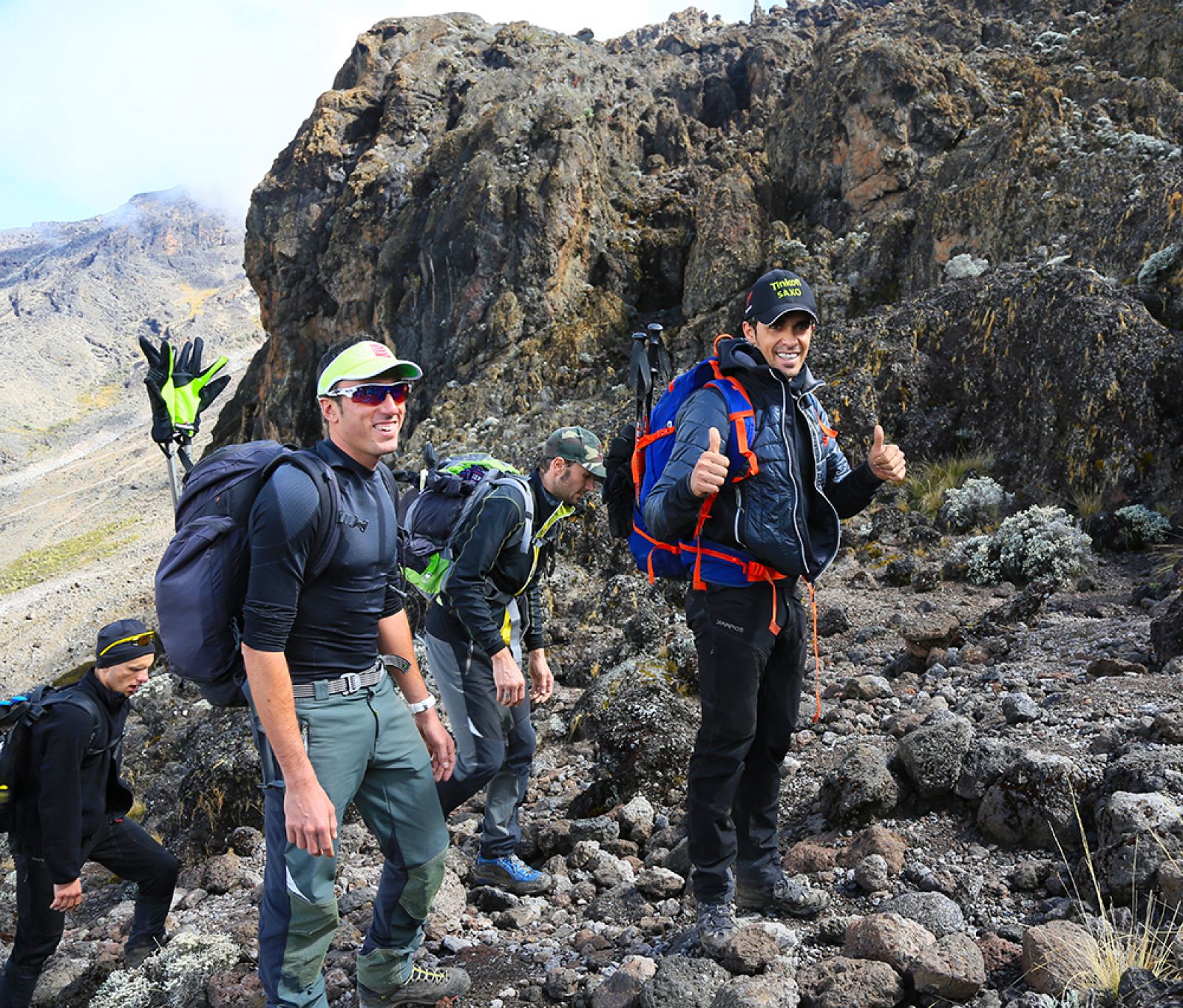 El ciclista Alberto Contador, en su ascensión al Kilimanjaro