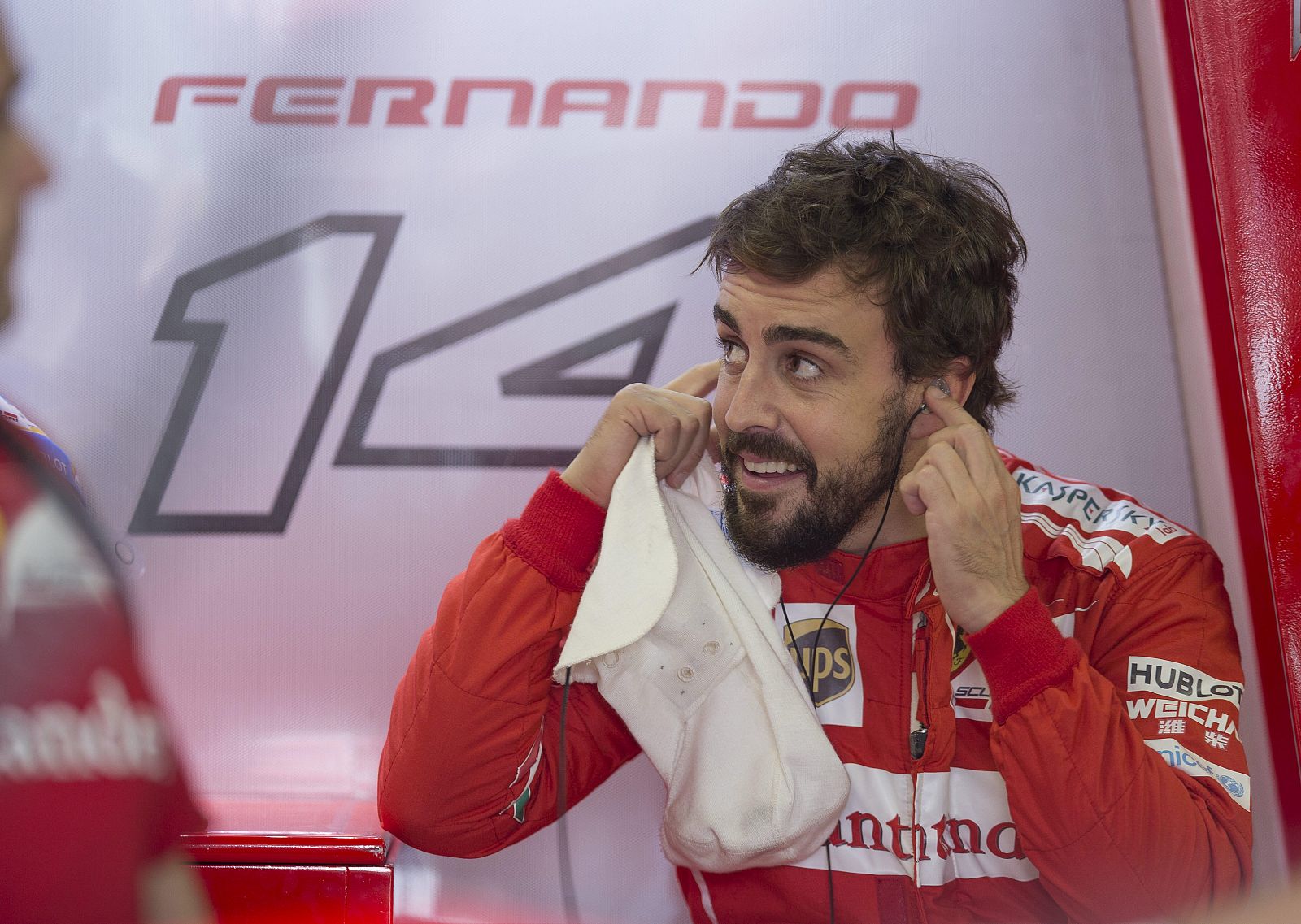 El piloto español Fernando Alonso abandonará la escudería Ferrari a final de temporada.