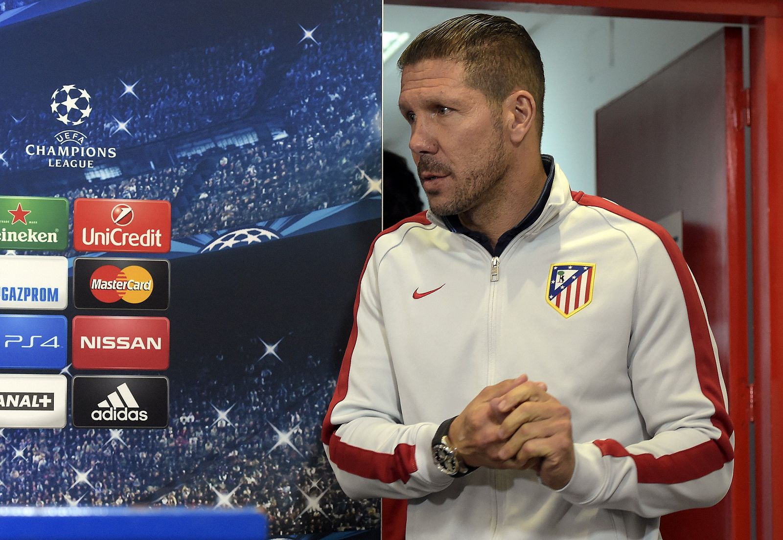 Simeone en la rueda de prensa previa al partido ante el Olympiacos.