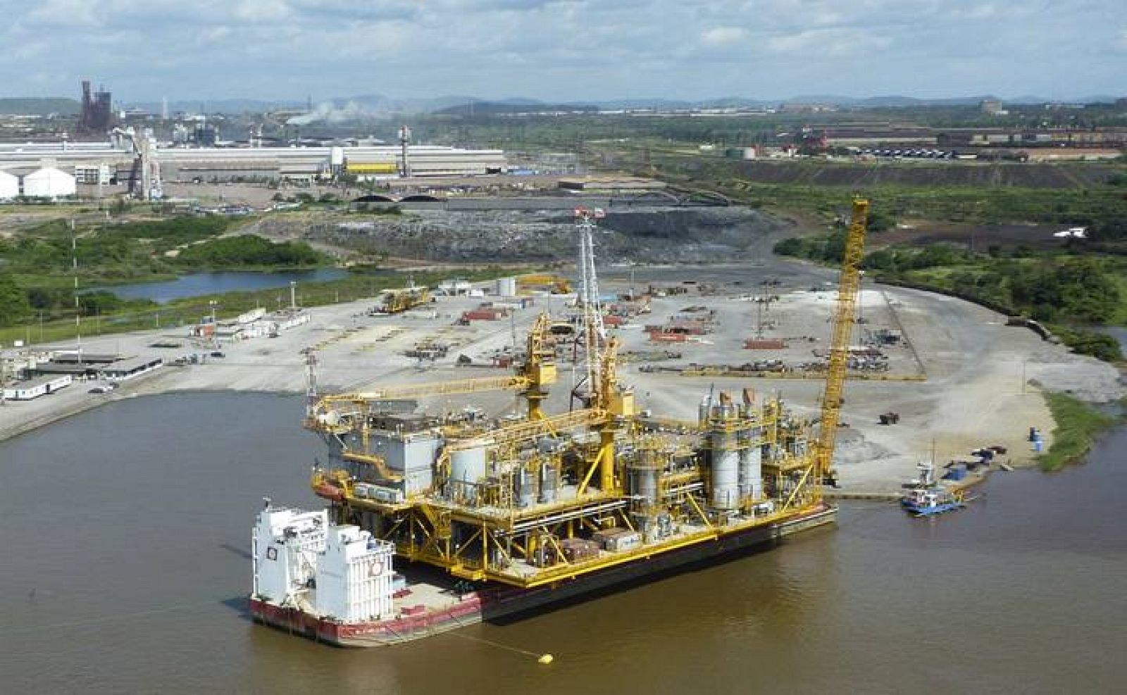 Plataforma petrolera en el río Orinoco, en Venezuela