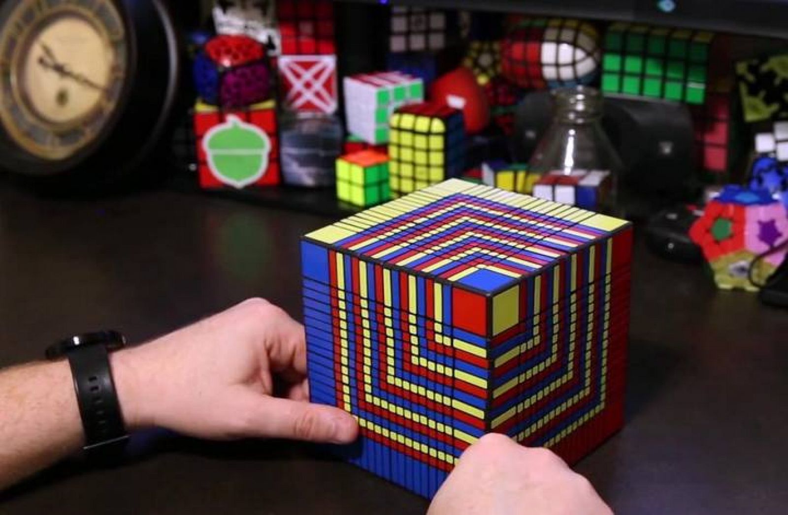 Mula Será record del mundo cubo rubik 3x3 hormigón bebida sufrir