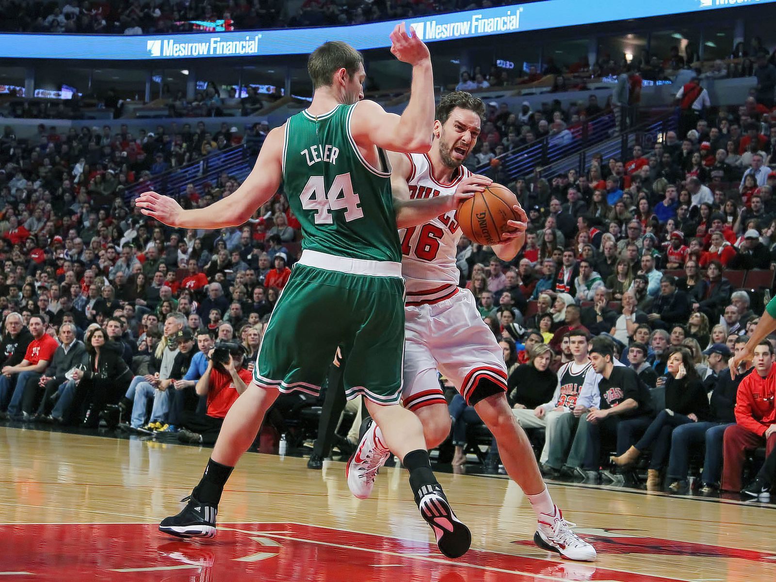 El jugador español de los Chicago Bulls, Pau Gasol, en plena acción.