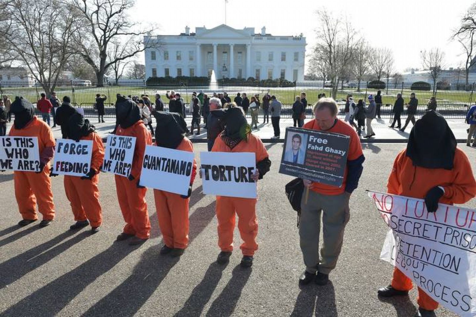 Estados Unidos traslada a otros cinco presos yemeníes fuera de Guantánamo - RTVE.es