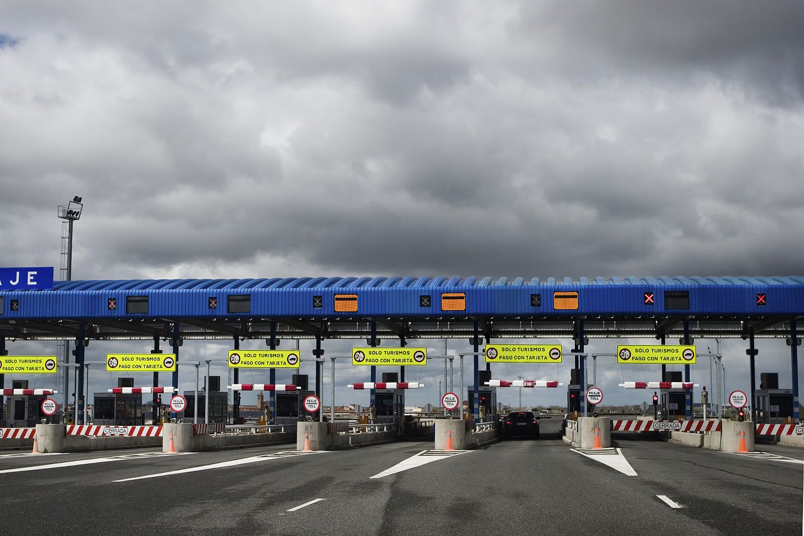 El tráfico en las autopistas de peaje repuntó un 2,39% en 2014
