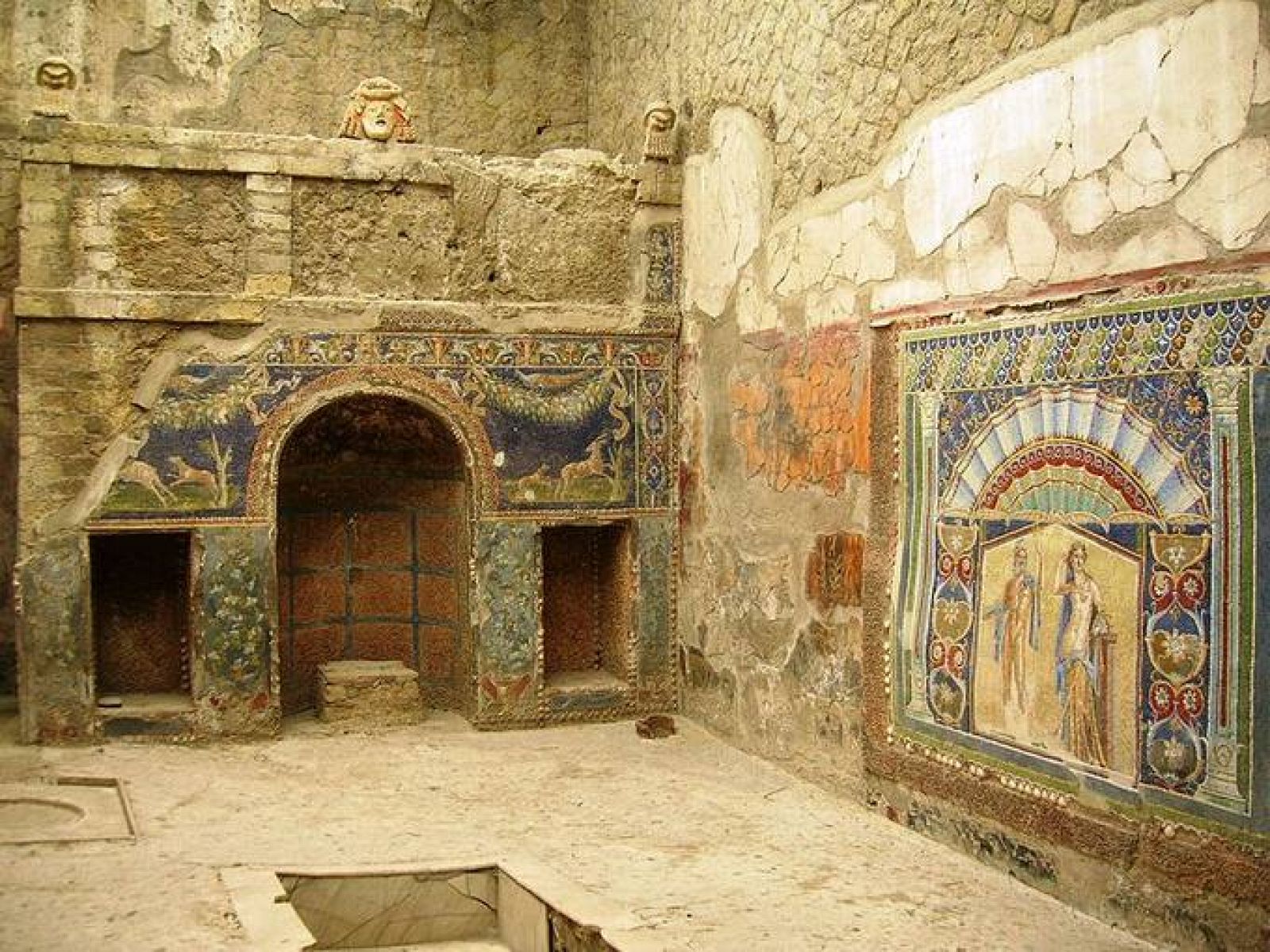 Casa de Neptuno y Anfititre en Herculano.