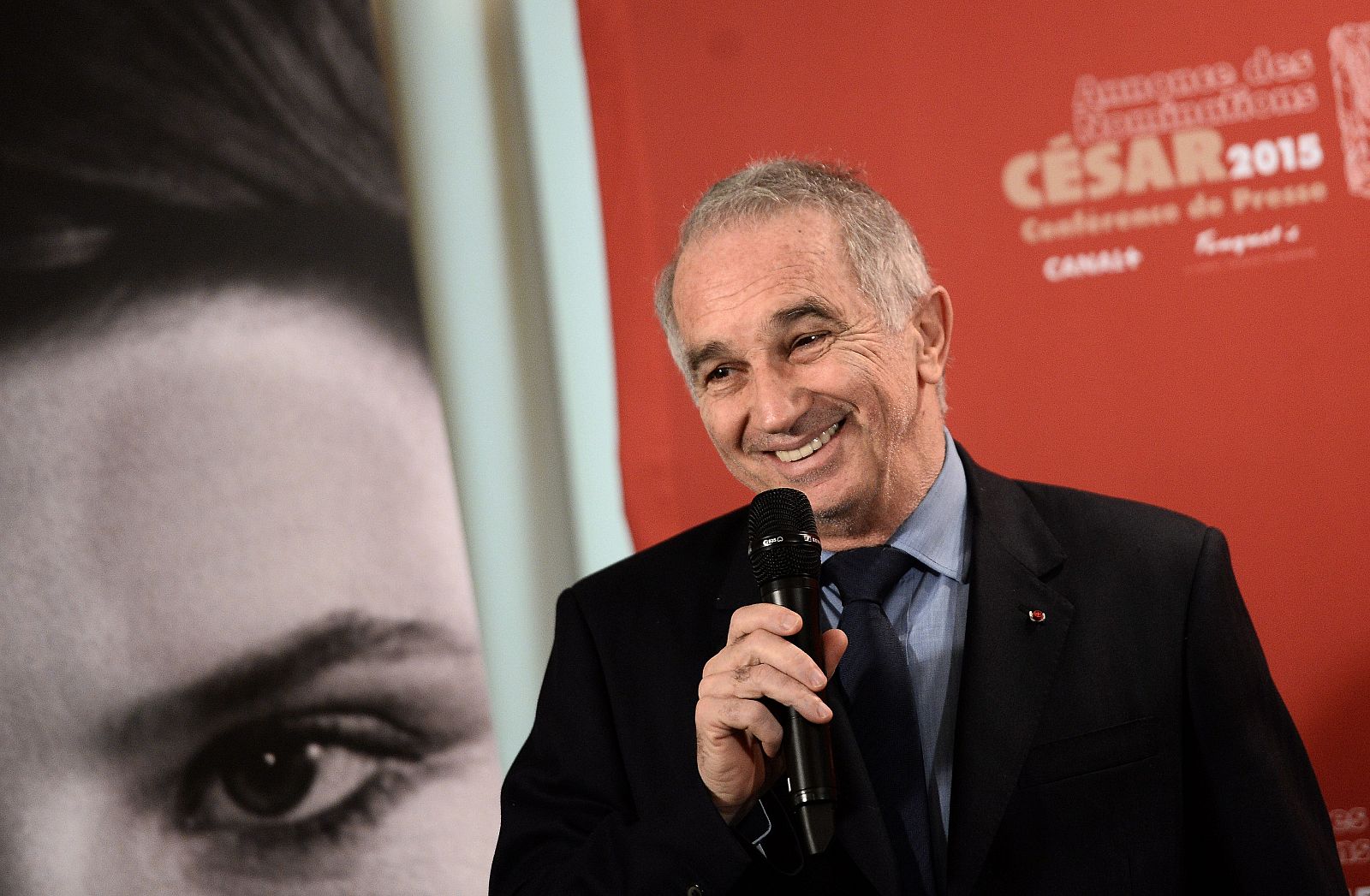 El presidente de la Academia César del cine francés Alain Terzian anuncia los nominados