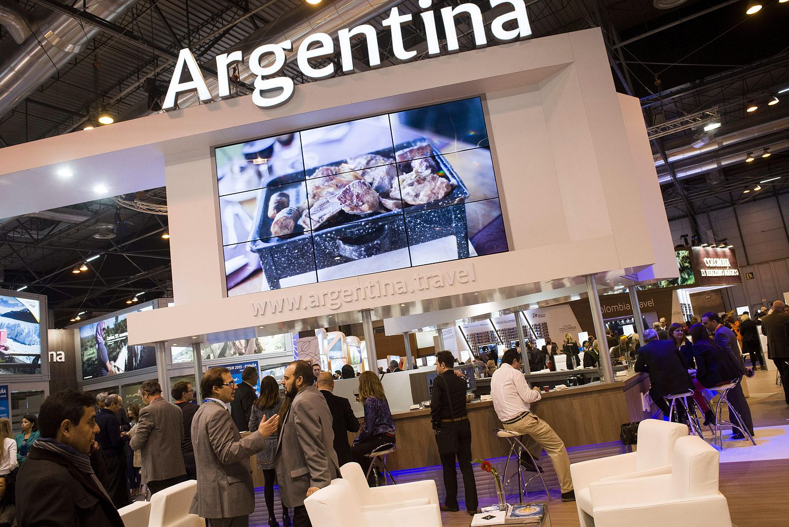 Vista del stand de Argentina en Fitur