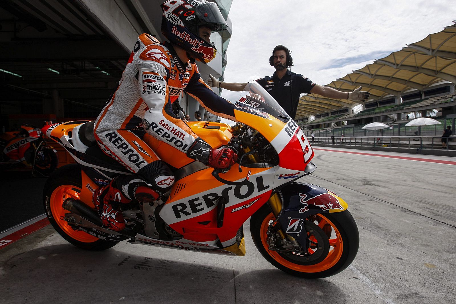 El piloto español de MotoGP Marc Márquez, de Repsol Honda, durante los entrenamientos de pretemporada en el circuito de Sepang (Malasia).