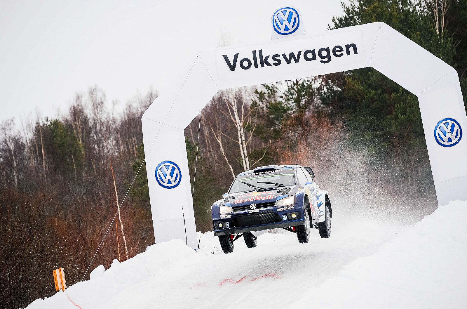 El francés Ogier durante la prueba del rally de Suecia.