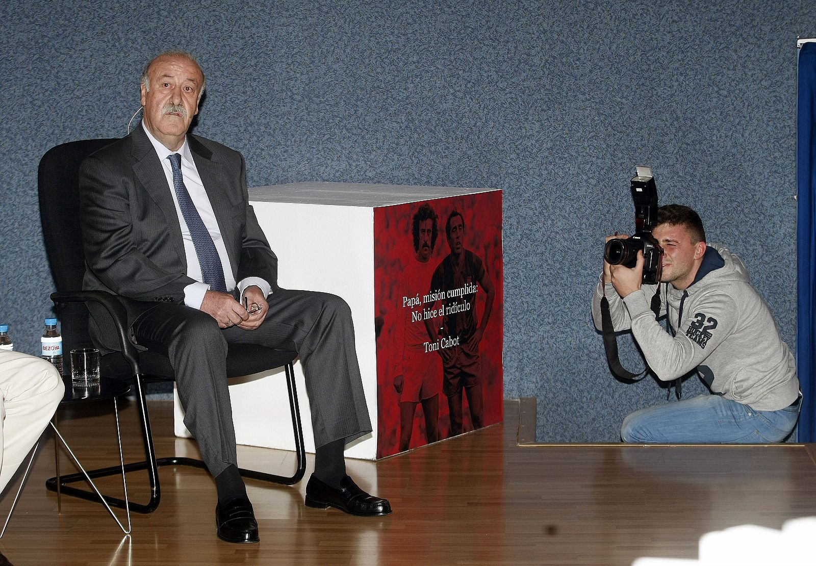 PRESENTACIÓN LIBRO SOBRE JUAN MANUEL ASENSI