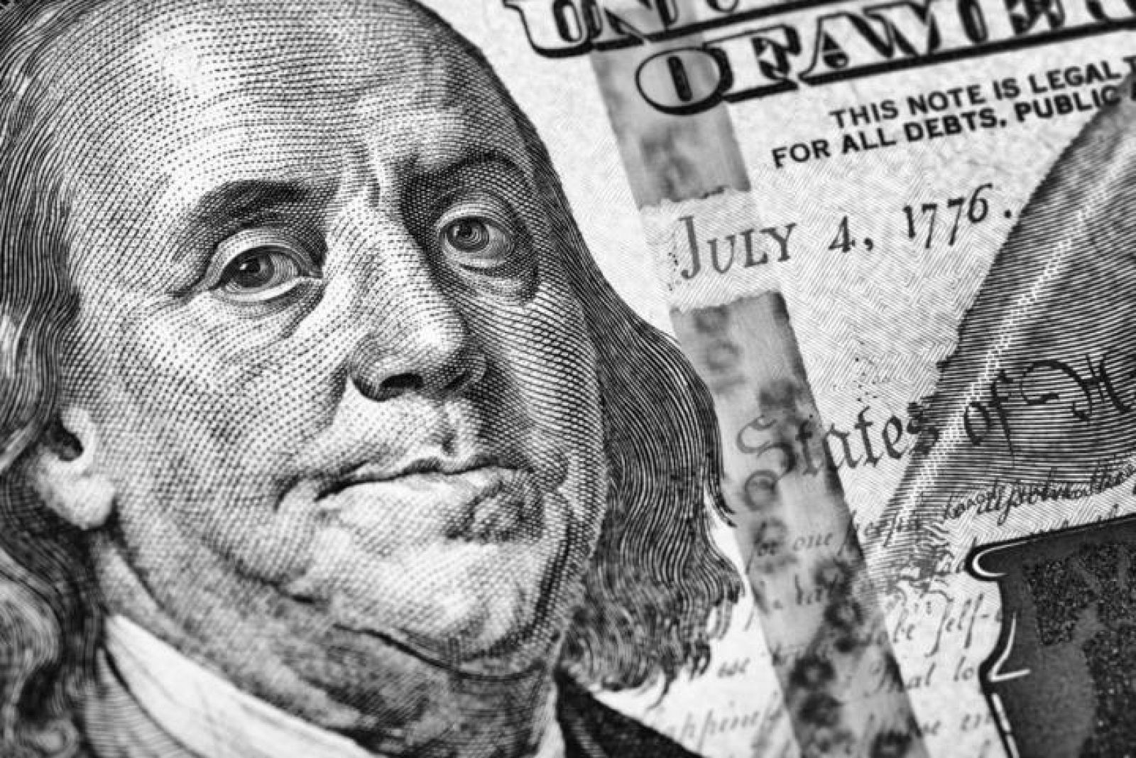 Detalle de un billete de cien dólares