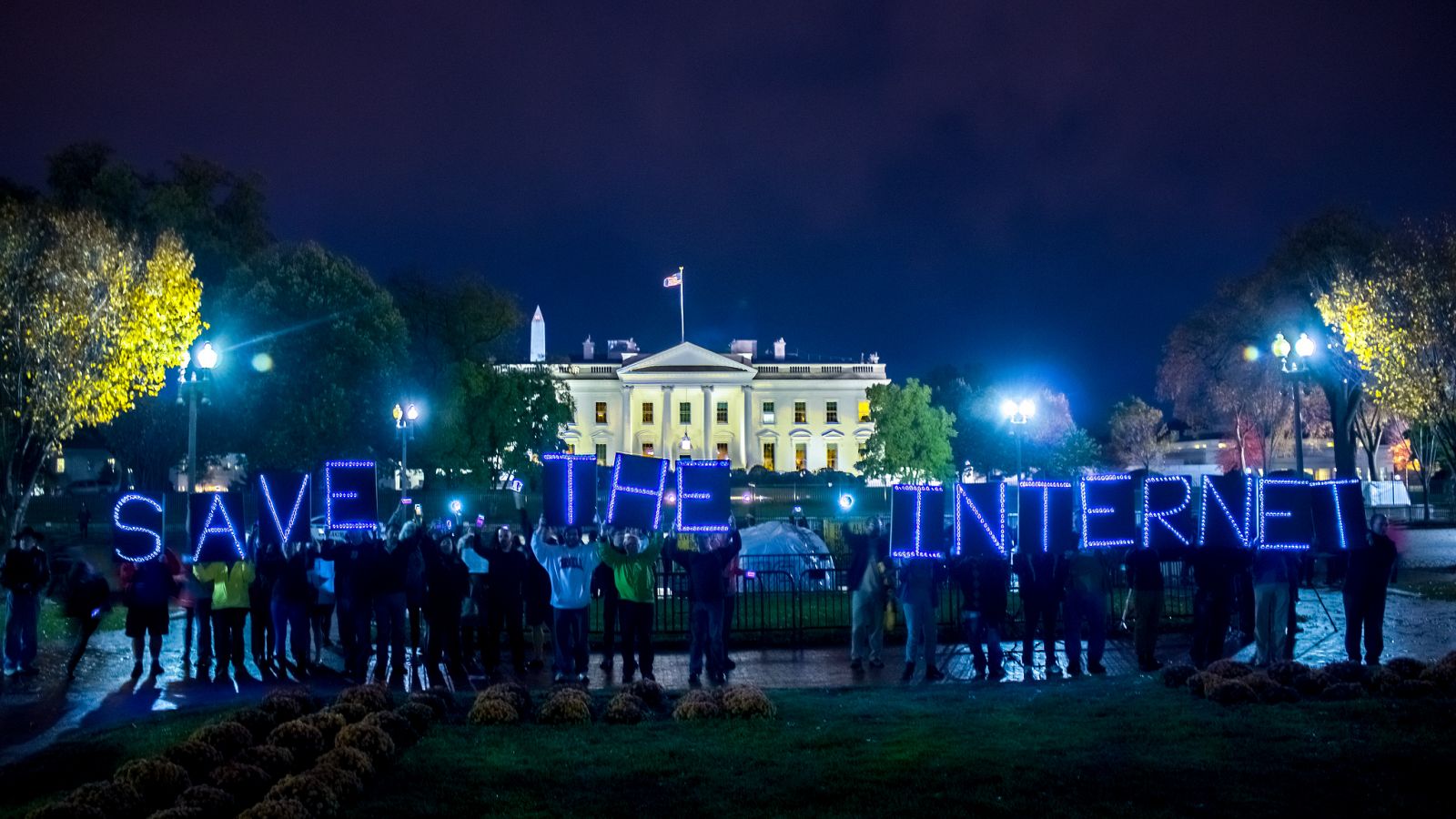 Protesta ante la Casa Blanca para defender la neutralidad de la red en noviembre de 2014.