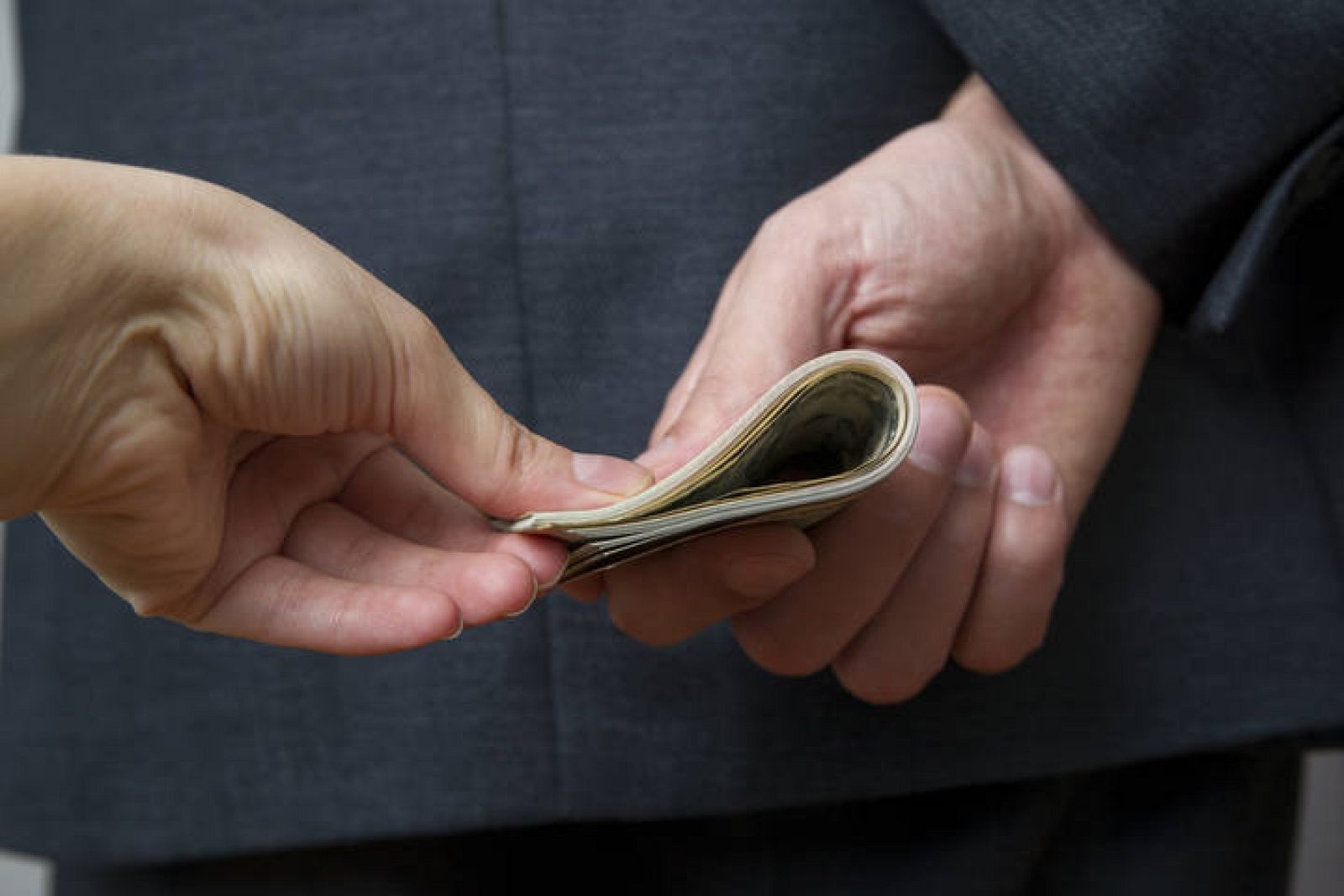 Sube 3,5 puntos la preocupación por la corrupción. 