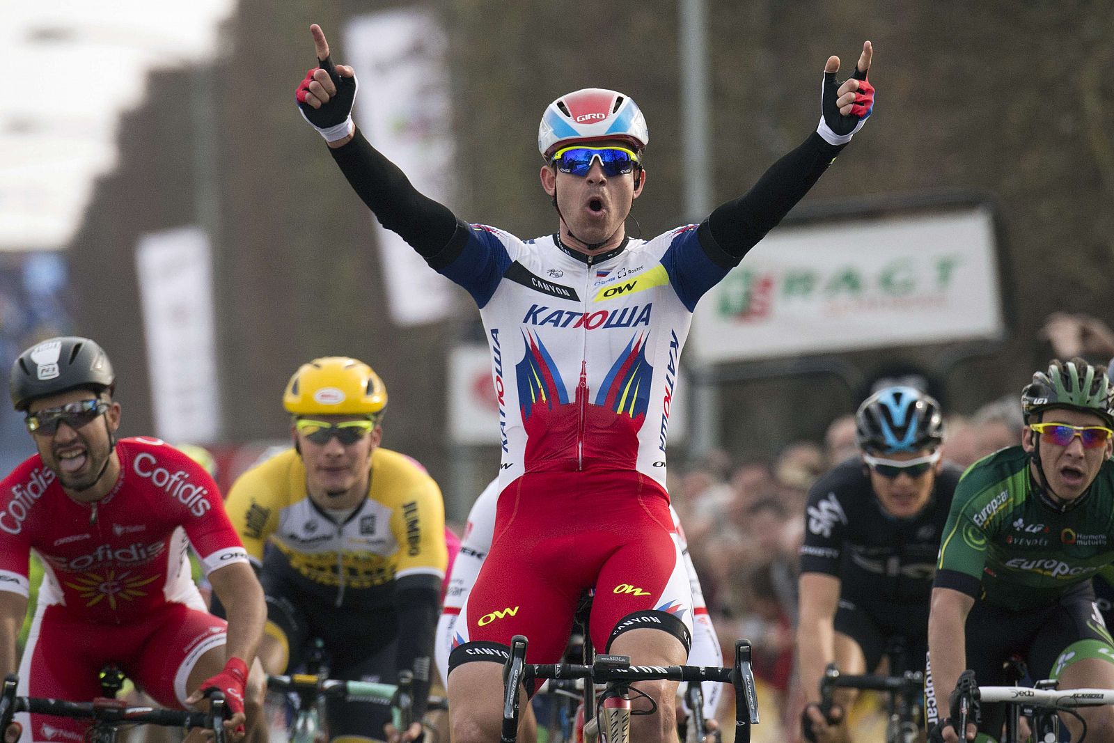 Alexander Kristoff celebra la victoria en la etapa