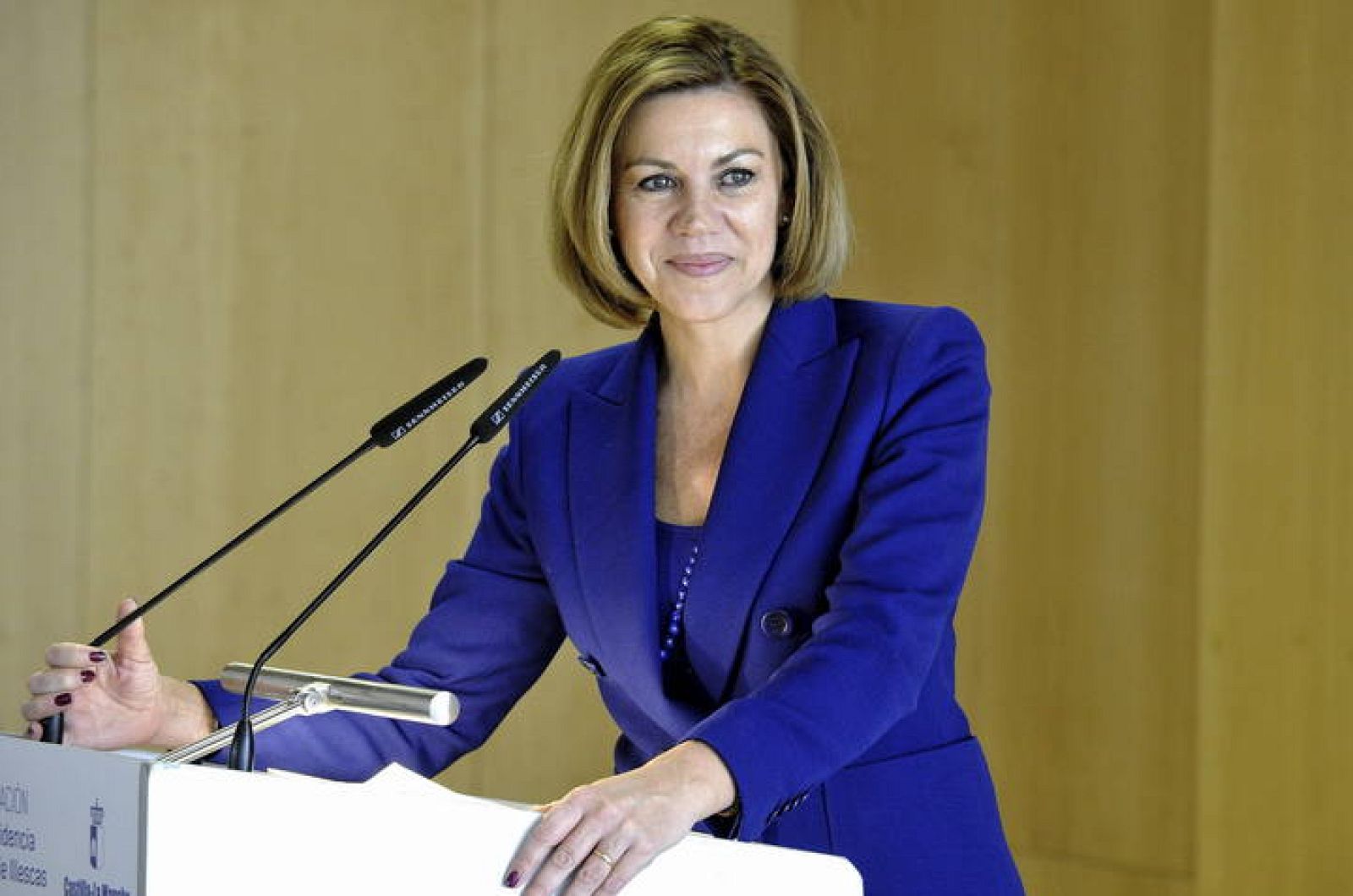 Cospedal precisa que no se plantea dejar de ser secretaria general del PP si gana en Castilla-La Mancha