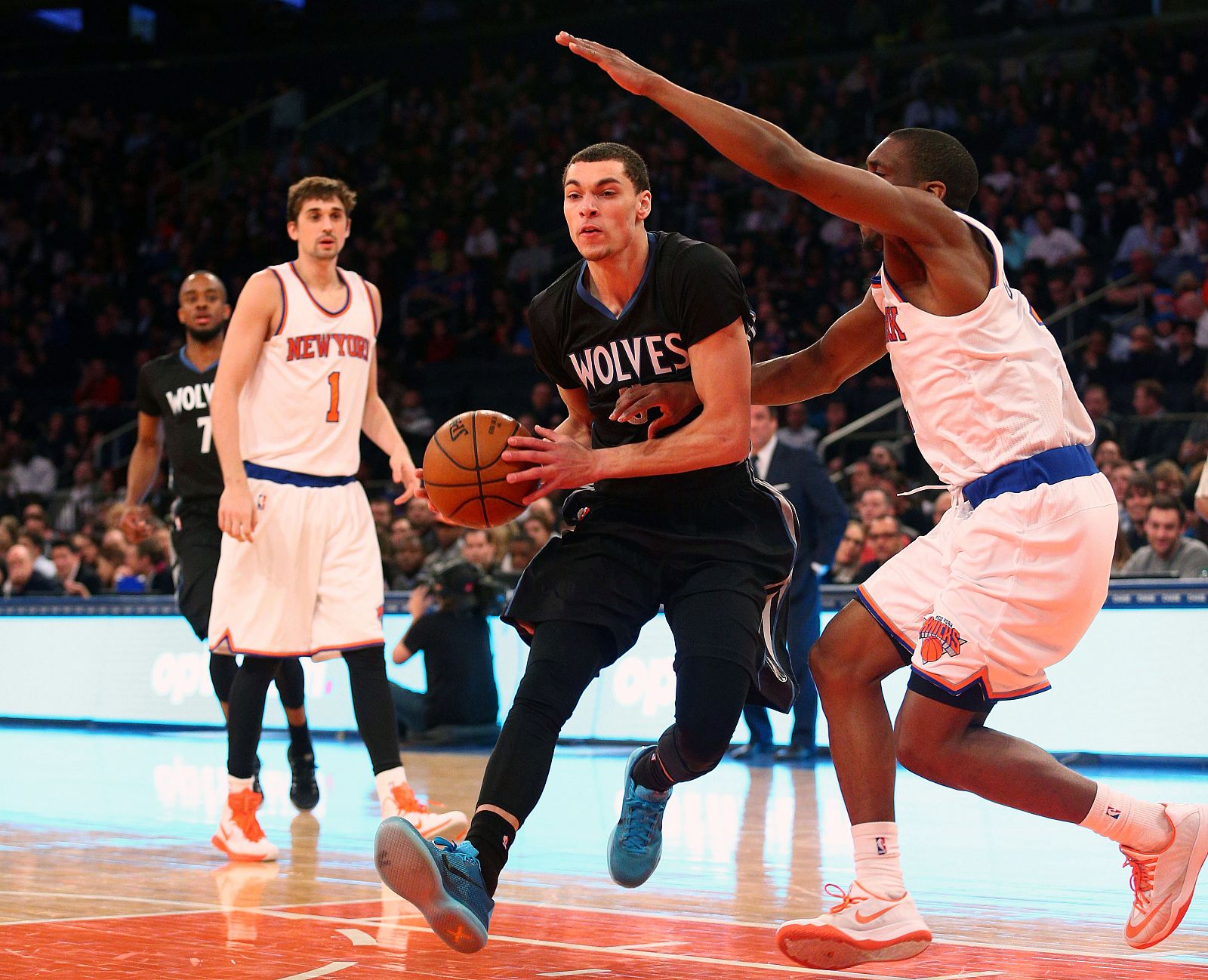 Zach LaVine, clave en el triunfo de Minnesota contra los Knicks.