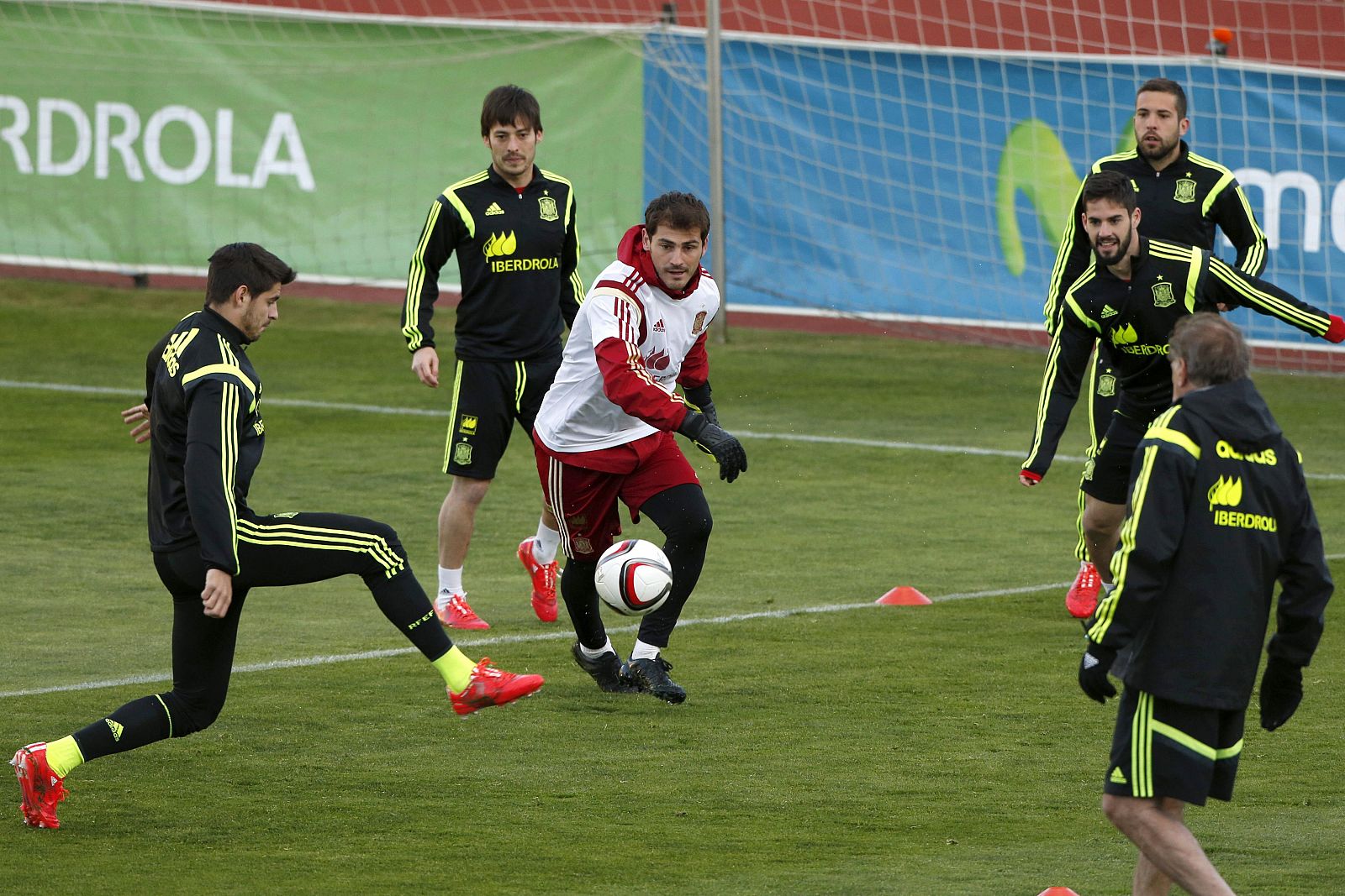 Varios jugadores de la selección española de fútbol durante el entrenamiento