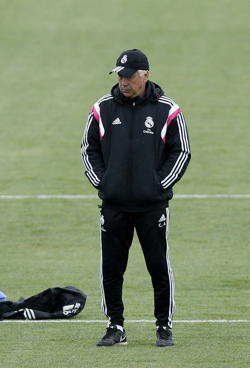 El entrenador del Real Madrid, el italiano Carlo Ancelotti, durante el entrenamiento.