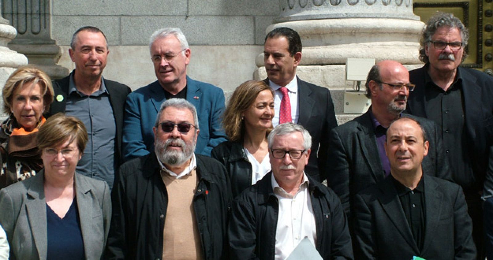 Los secretarios generales de CC.OO. y UGT con los portavoces de los grupos parlamentarios