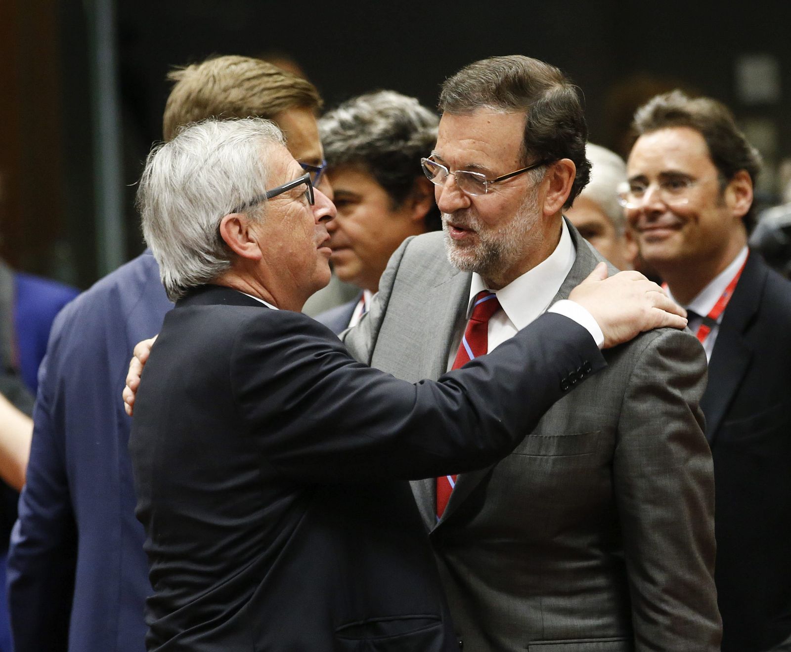 Rajoy anuncia que España aumentará su aportación a la operación de vigilancia de la UE en el Mediterráneo