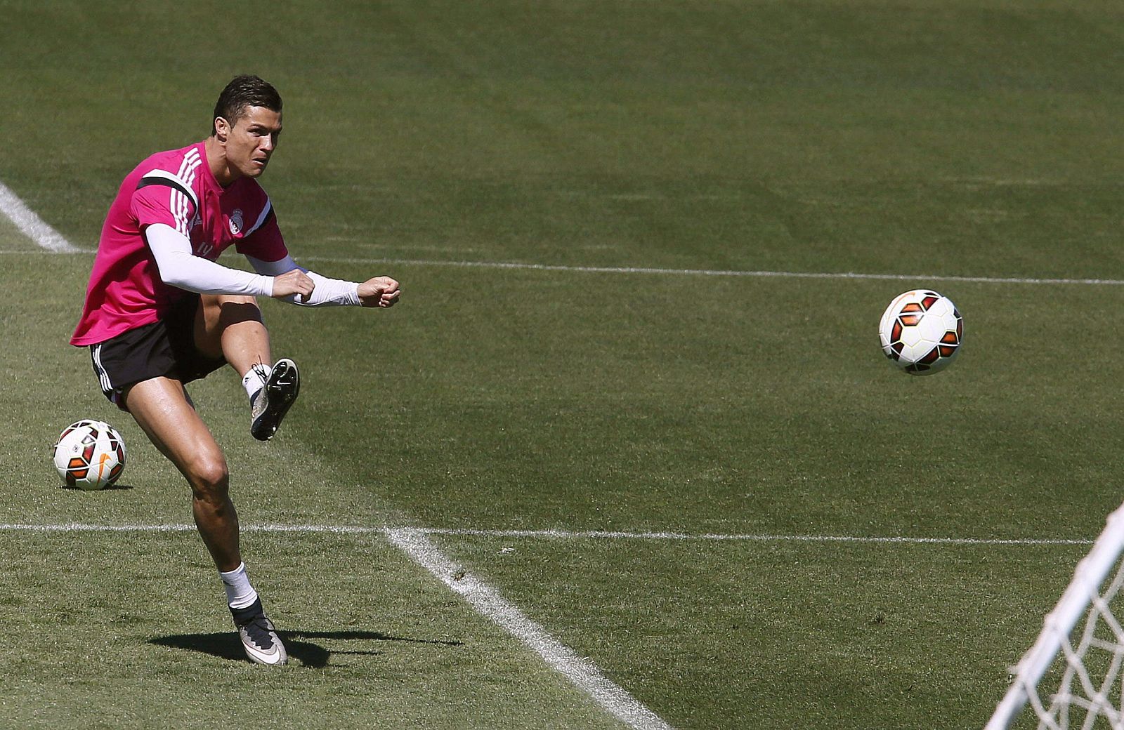 ENTRENAMIENTO REAL MADRID EN VALDEBEBAS