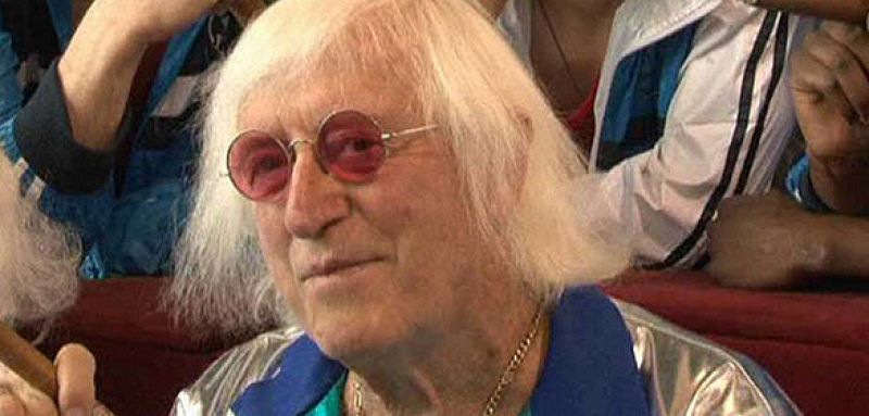 El expresentador de la cadena británica BBC, Jimmy Savile, cometió abusos de menores durante años